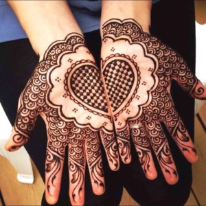 Which is the most amazing design of mehndi heena you have ever seen