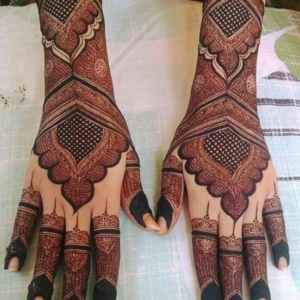 Cute Arabic Mehndi Designs 2021 with Videos for Hands