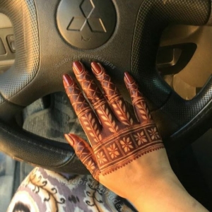 Holi Special Simple Easy Arabic Mehndi Design Back Hand Mehandi Arabic Henna Designs