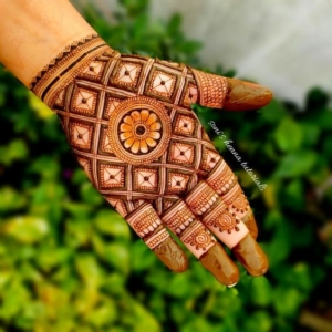 Exclusive Winter Mehndi Designs With Images