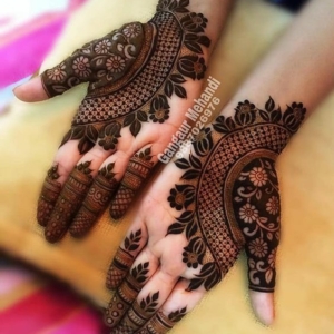mehndi designs for hands and feet due to Hinduism Interesting Facts Information in Hindi